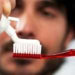Чистимо зуби безпечними засобами
