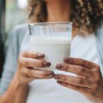 Чи справді Молоко зволожує шкіру краще, ніж Вода? Дізнайтеся дивовижну правду