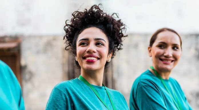 9 переваг волонтерства для вашого психічного та фізичного здоров’я – Блог Calm