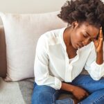 Приховані причини ранкових і вечірніх головних болів (так, вони різні)