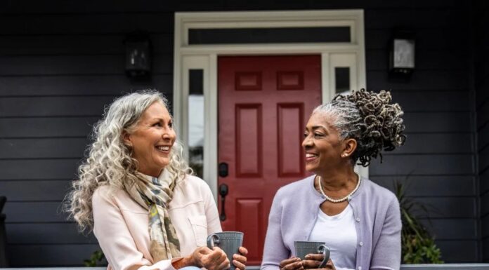 Як використовувати емоційне дзеркальне відображення, щоб поглибити свої зв’язки – спокійний блог