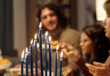 Зберігайте спокій під час Хануки: посібник зі святкування без стресу