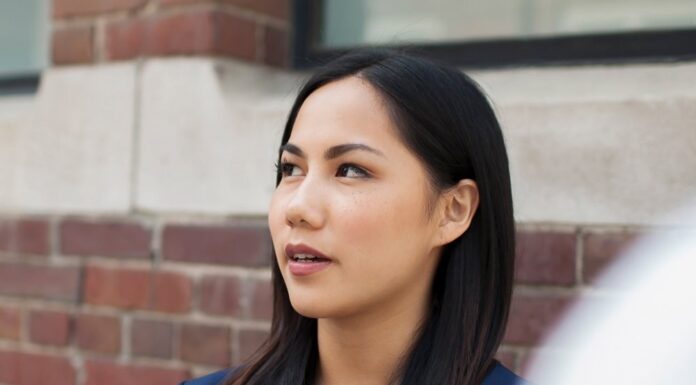 Як миттєві судження формують стосунки: розуміння теорії атрибуції