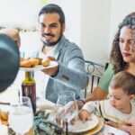 Як пережити святкові застілля, приймаючи препарати GLP-1: практичний посібник