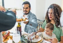 Як пережити святкові застілля, приймаючи препарати GLP-1: практичний посібник