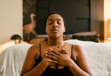 10-хвилинне перезавантаження: як коротка медитація формує зосередженість і спокій