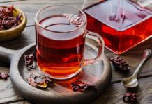 Чай з гібіскусу для зниження артеріального тиску: час прийому, дозування та ризики