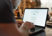 Навігація з ІІ для Медичних Рад: Посібник для Пацієнтів з Безпеки та Розумного Використання