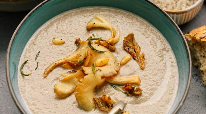 Шість зігріваючих супів для підтримки імунітету цієї зими