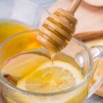 Тепла вода з лимоном: користь, підтверджена наукою