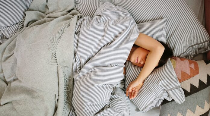 Навіть Кілька Ніч Недосипу Можуть Негайно Нашкодити Вашому Серцю