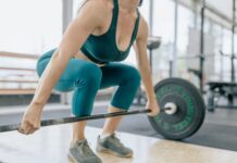 Силові Тренування та Білок: Кращий Шлях до Набору М’язової Маси Після 50