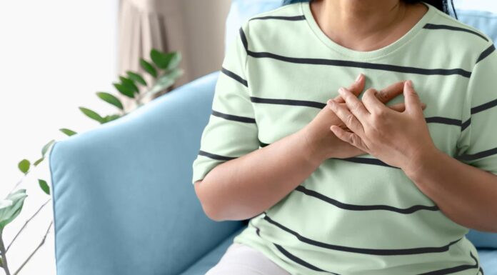 Який зв’язок між менопаузою та серцебиттям?