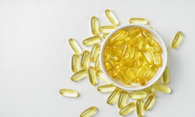 Вітамін E у добавках: що канадцям потрібно знати для здоров’я волосся, шкіри та загального самопочуття