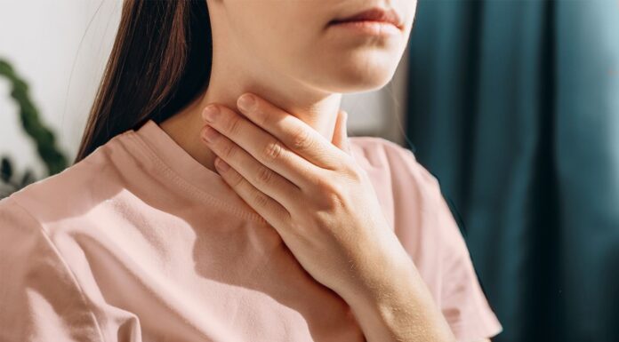 Розуміння хронічного болю в горлі: причини, тривожні ознаки та способи полегшення